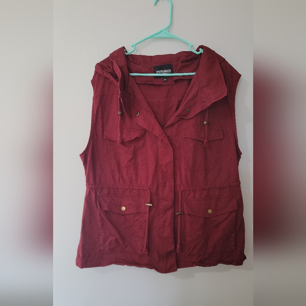 MixyMatchy Women's Burgundy Vest